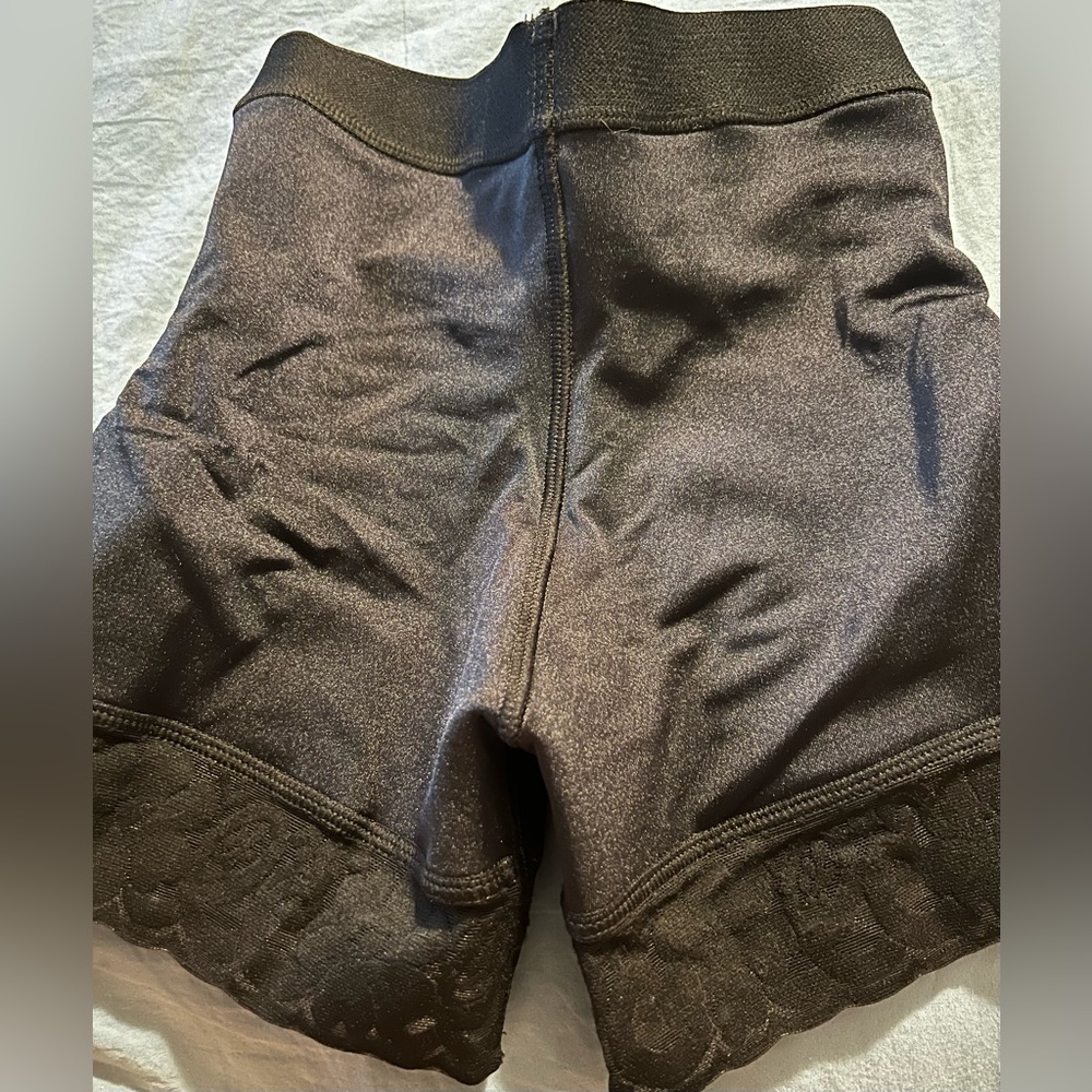 Faja Extreme butt lifter. Invisible under clothes.